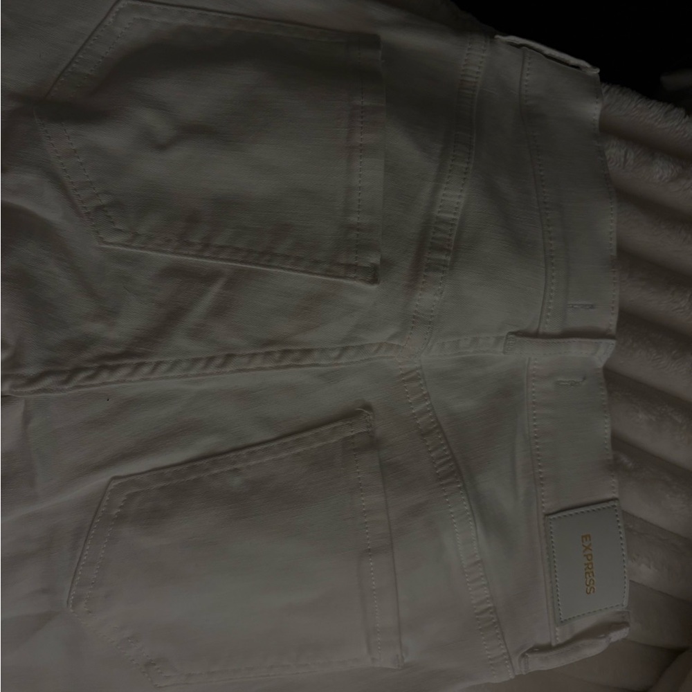Express Classic White Jeans